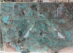 Quarzite Slab Of Amazon Green
