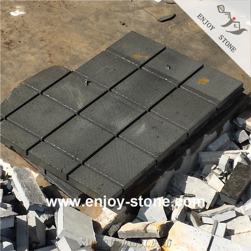 Cobblestones With Mesh For Paver And Road Side