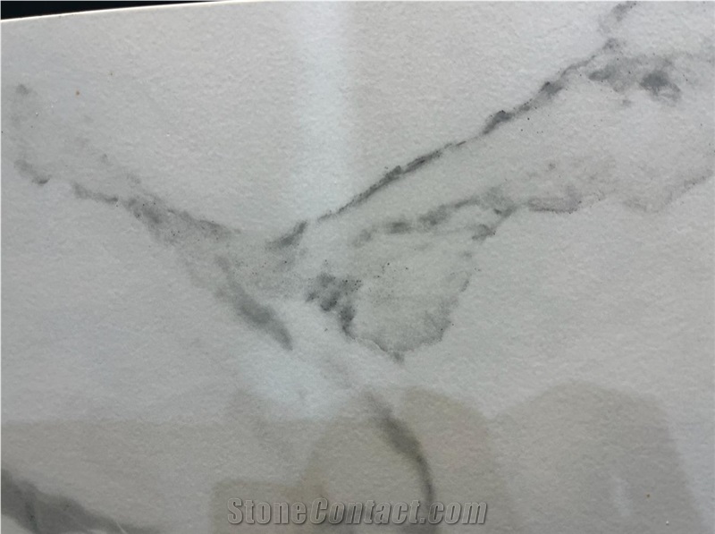Noble Carrara Quartz Slab