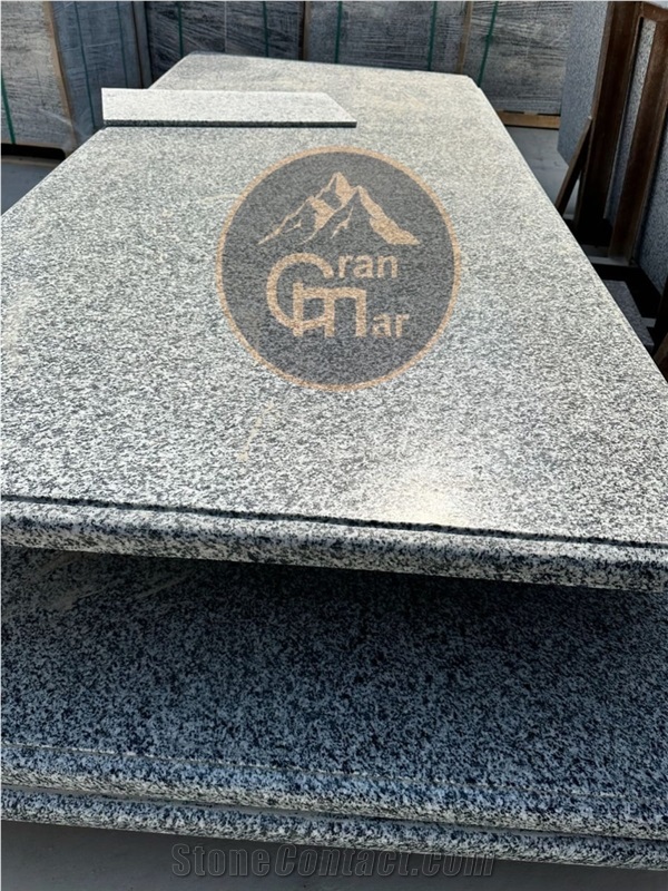 New Halayeb Caps Granite Headstones, Gravestones