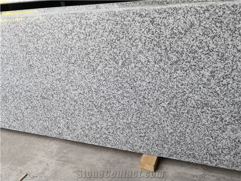 China Padang Crystal White Granite Slab Tile