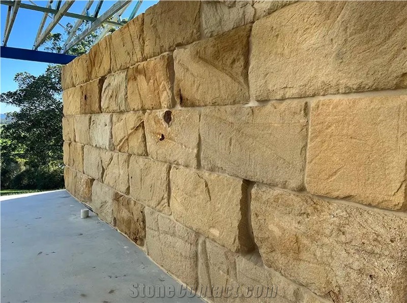 Texas Sandstone Retain Wall 1 Metre A Grade Bolstered