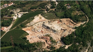 Pietra Lessinia Rosa And Pietra Lessinia Bianca Loffa Quarry