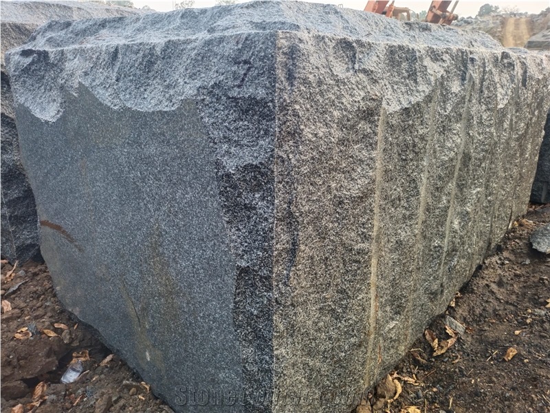 Royal Black Granite Blocks