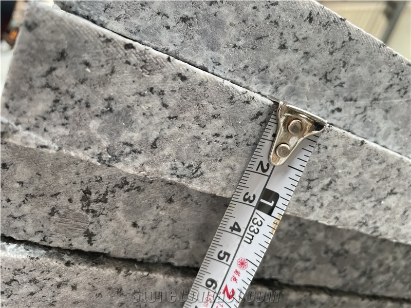 G623 Granite Outdoor Floor Tiles 30Mm Thick