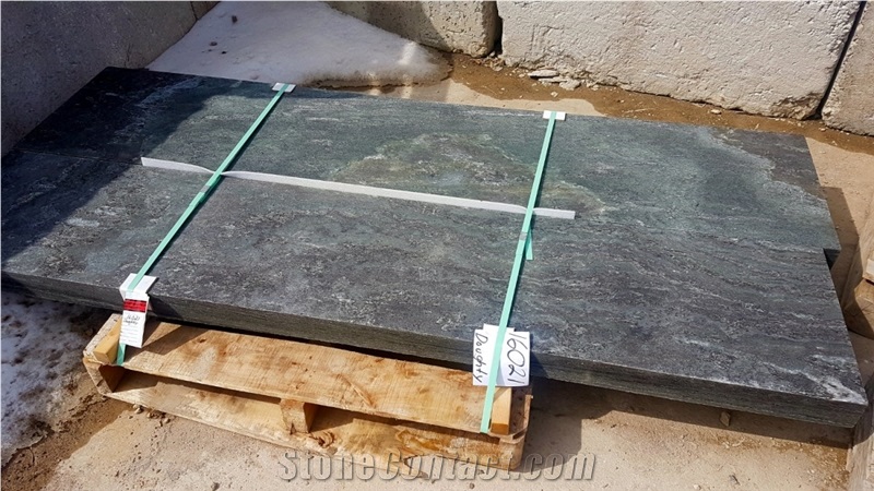Custom Design Green Glacier Quartzite Countertops