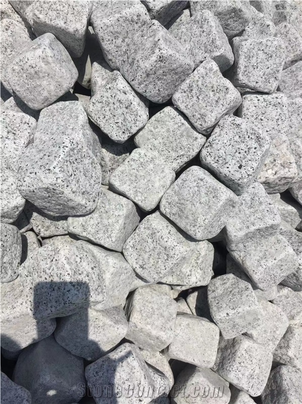 Flamed/Tumbled Granite Kerbs G603 Cobblestone Pavers
