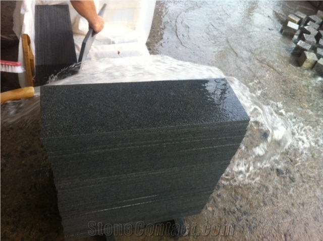 Fuding Granite G684 Flamed Tiles