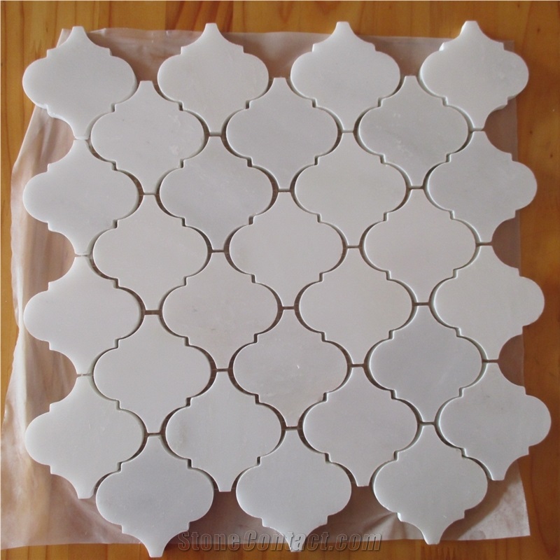 Natural White Marble Mosaic Pattern