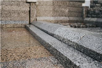 FULL BATTER KERBSTONE