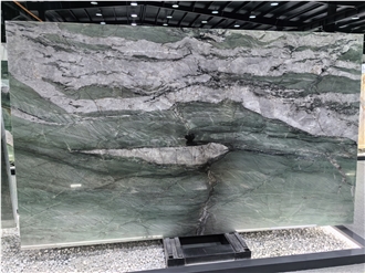 Cristallo Ondulato Green Quartzite Slabs