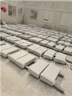 China New G603 Granite White Flamed Kerbstone