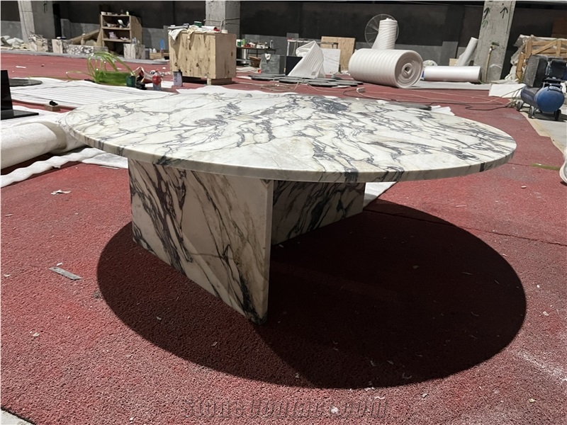 Calacatta Viola Marble Round Tables