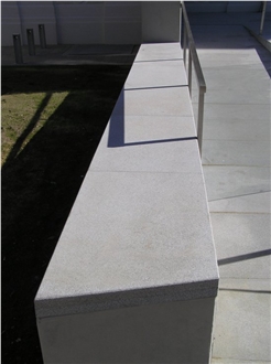 Jamovy Zulovy Granite Wall Parapets