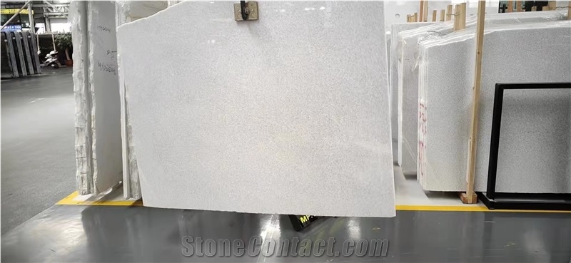 Glossy Surface Clear Base Color Absolute White Marble Tiles