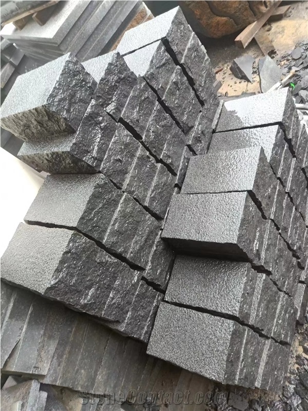 G684 Black Basalt Cobble Setts Paving Stone