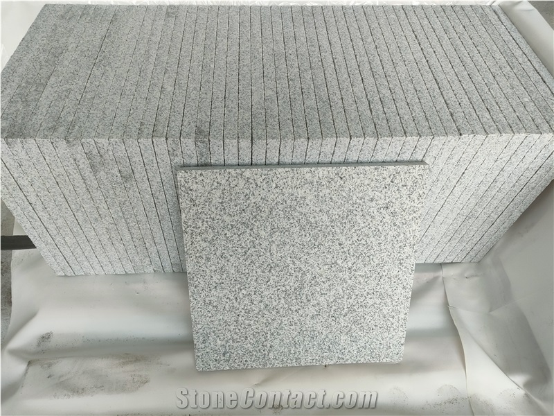 Flamed Silver Grey Granite Tile Paving Stone