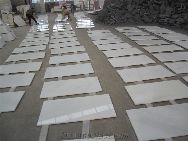 Chinese Crystal White Marble 24X24  Polished Marble Tiles