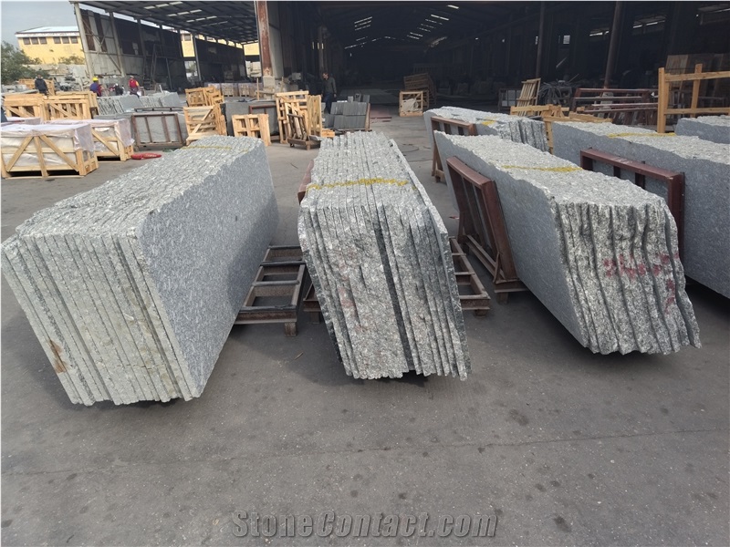 China Zijiang White Granite Flamed Slabs