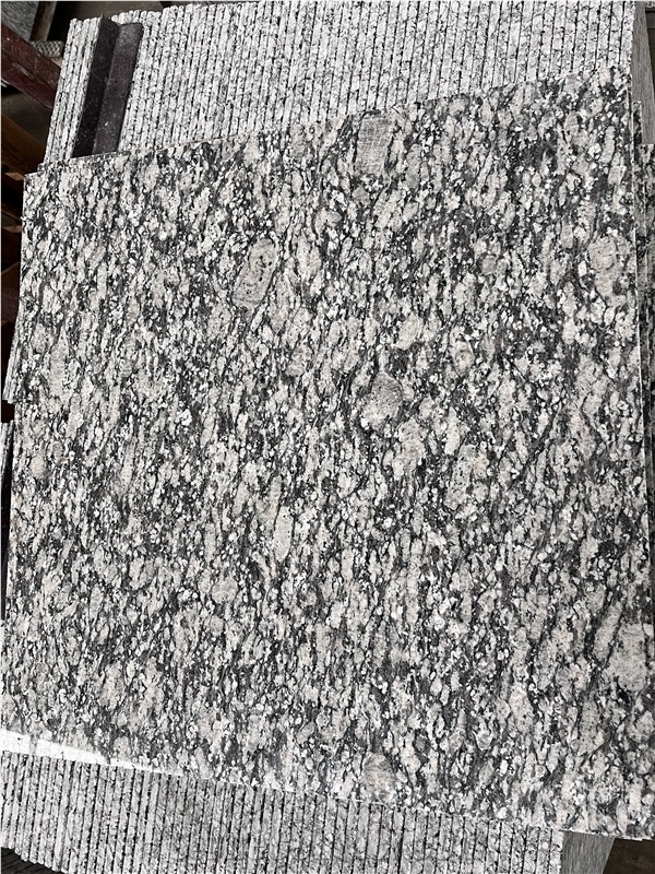 Wave White Granite Slabs Spray White Granite