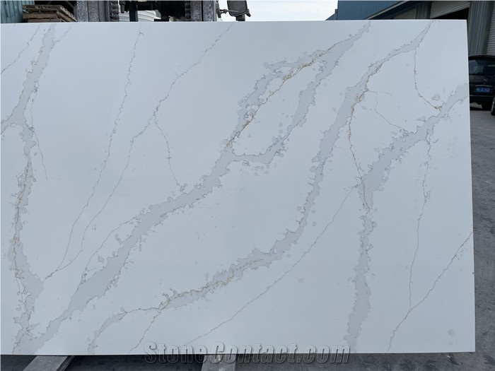 Calacatta Gold Quartz Slabs