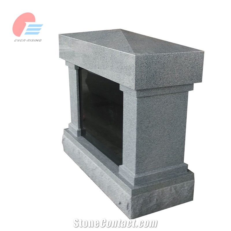 4 Niche Cremation Memorial / Columbarium With Square Column