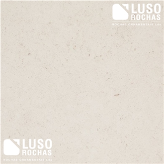 Branco Do Mar Limestone Tiles