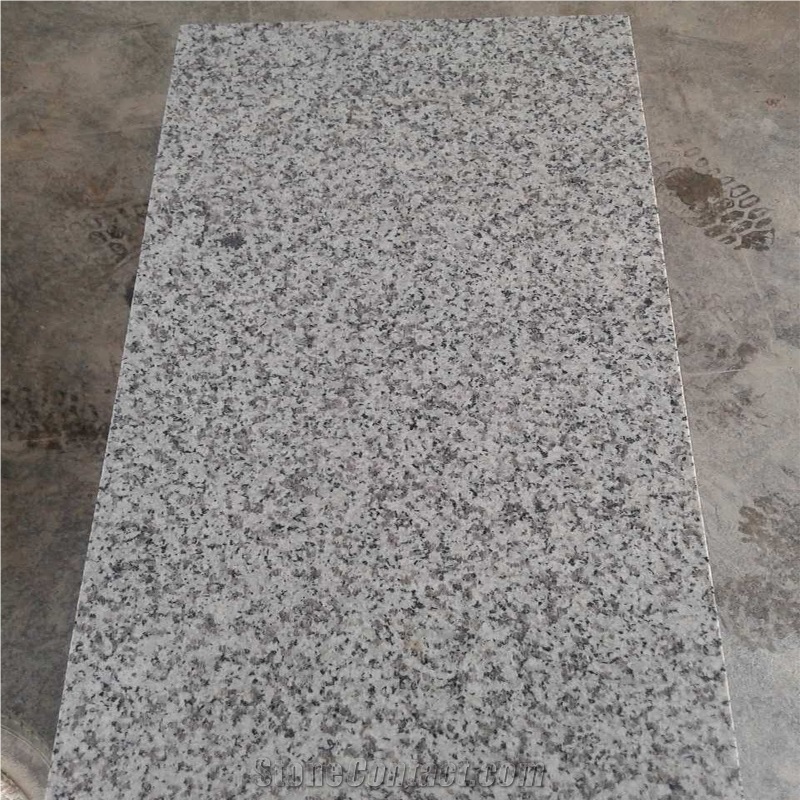 G623 Guangdong White Grey Granite Slabs