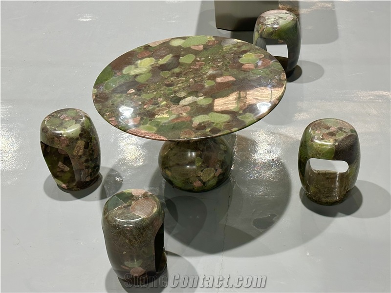 China New Four Season Green Granite Table Top