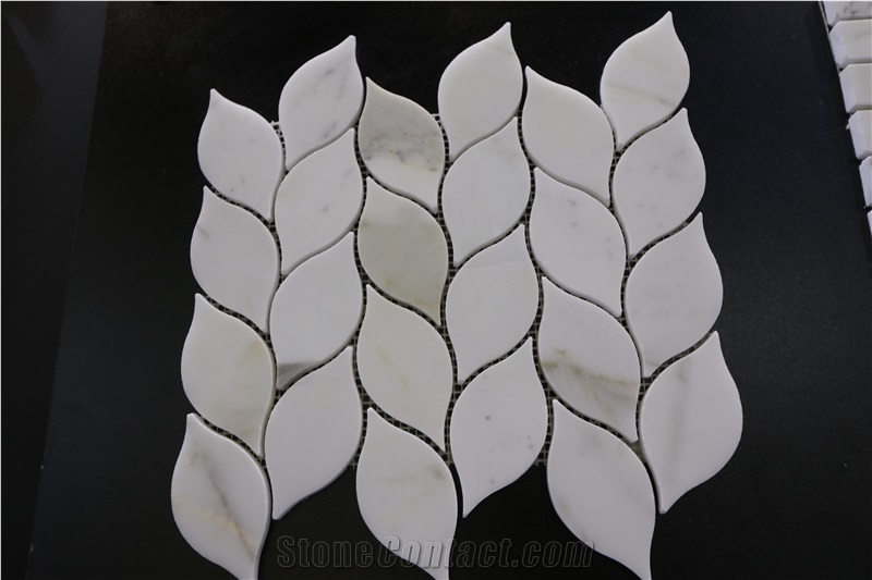 White Marble Herringbone Mosaic Tile