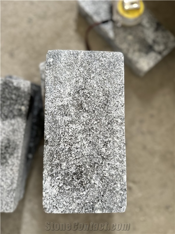Vietnam White Granite Cobbles Paving Stone