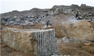 Yazd Green Porphyry Quarry