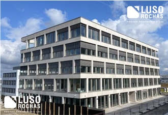 Moleanos Beige Limestone Facade