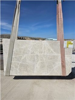 Spider Beige Marble Slabs - 23137