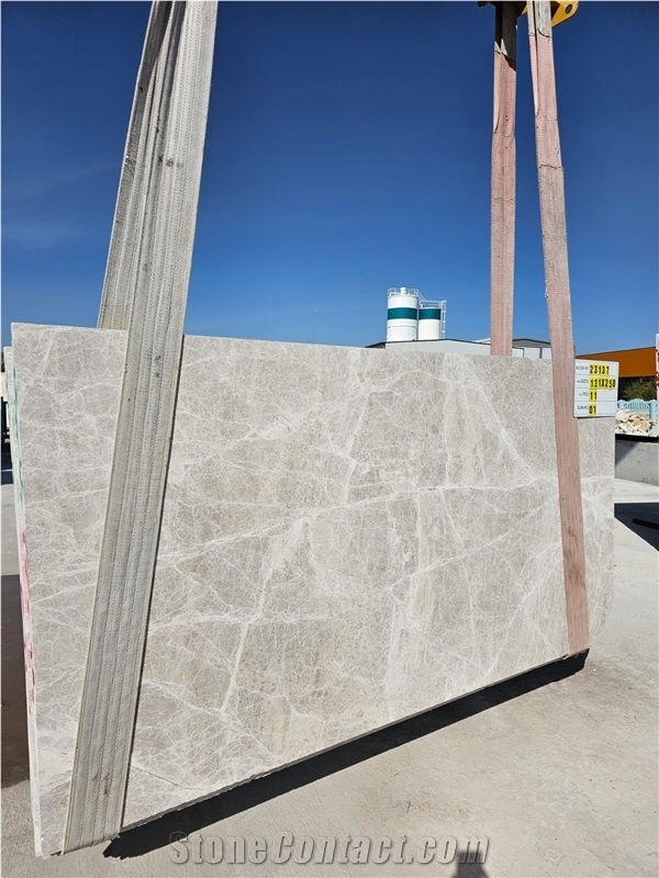 Spider Beige Marble Slabs - 23137