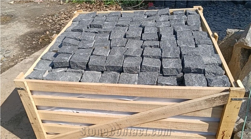 G684 Black Basalt Outdoor Paving Cubes