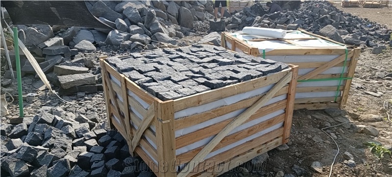 G684 Black Basalt Outdoor Paving Cubes