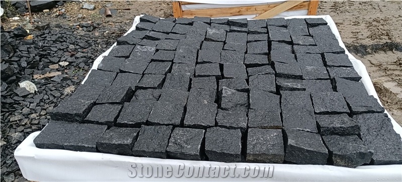 G684 Black Basalt Outdoor Paving Cubes