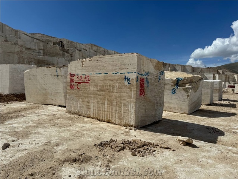 Light Cream Travertine Blocks