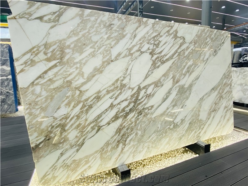 Calacatta Oro Extra Vagli White Marble Slabs With Gold Veins