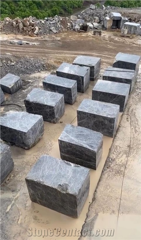 Ragno Rosa Marble Blocks