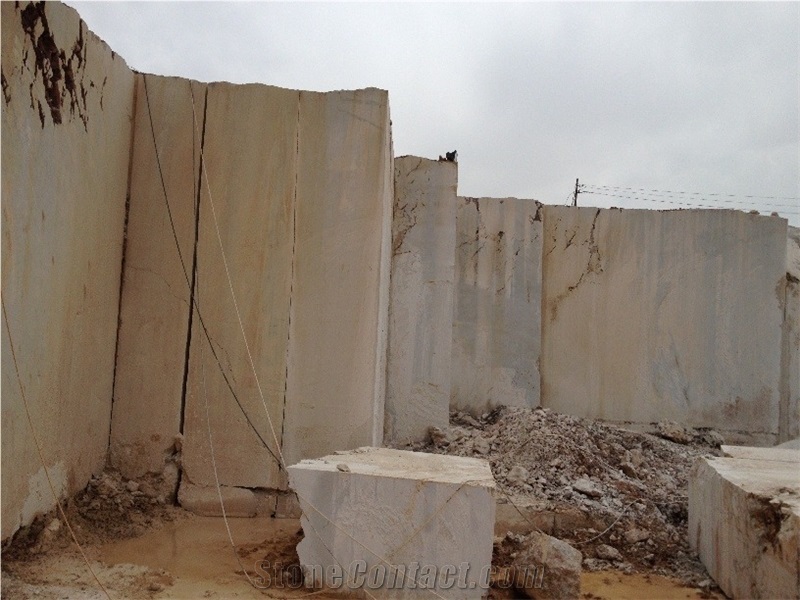 Botticino Royal Beige Marble Quarry