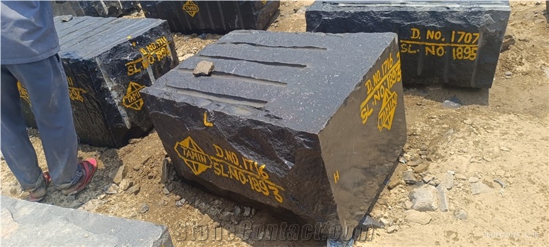 Premium Black Granite Blocks