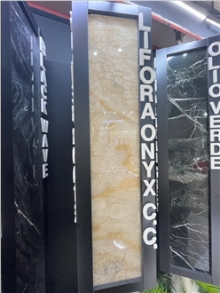 Lifora Onyx