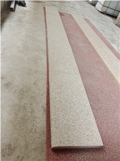 Rusty Yellow Granite Tiles