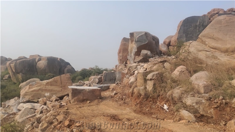 Asian Top Brown Granite Quarry