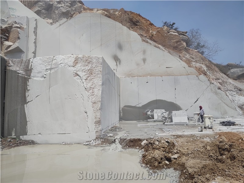 Izam Grey Granite Quarry