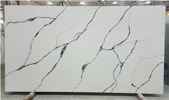Calacatta Venaliq Quartz Slabs