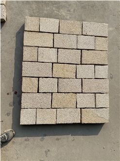 China Beige Granite Flamed Cube Stone For Outdoor Paving