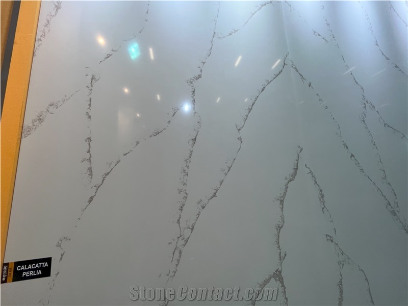 Calacatta Perlia Quartz Slab